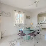 Villa El Yuka With Heated Pool
