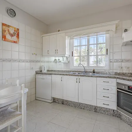 El Yuka With Heated Pool Villa *